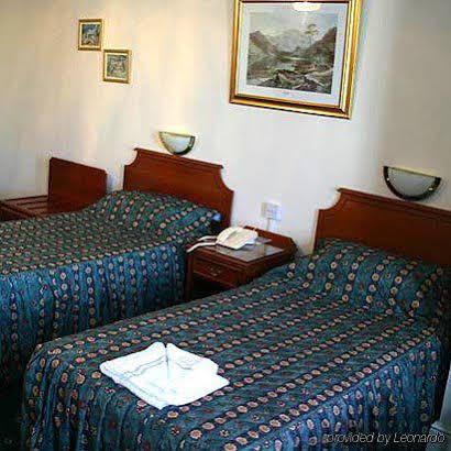 Courtlands Hotel Eastbourne Bagian luar foto