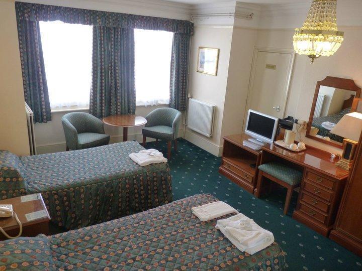 Courtlands Hotel Eastbourne Ruang foto